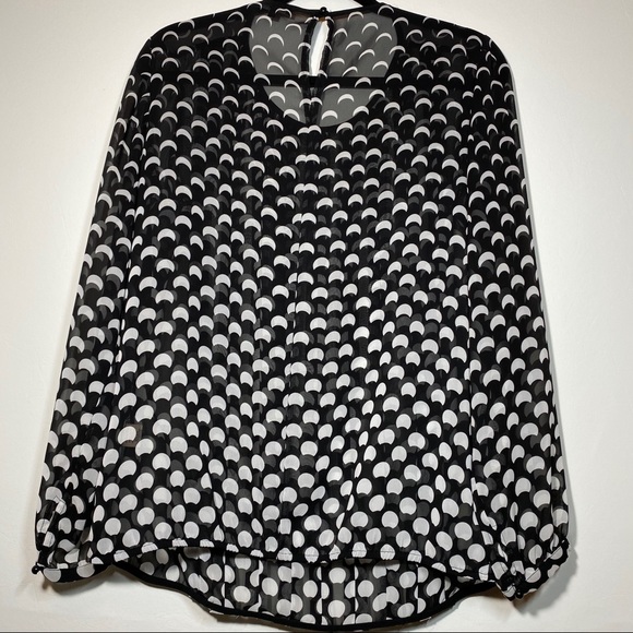 Sheer blouse - Picture 2 of 4